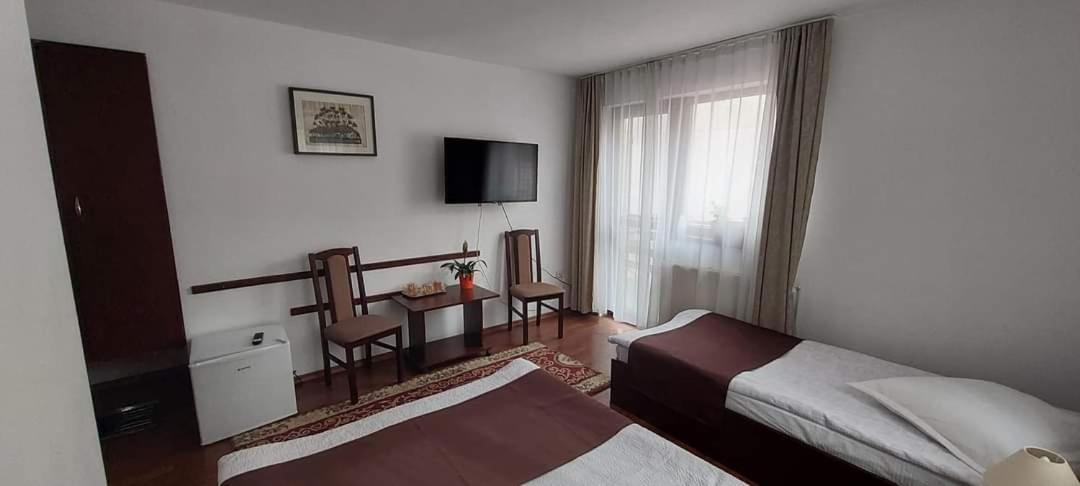 Hotel Casa Ryana Sinaia Esterno foto